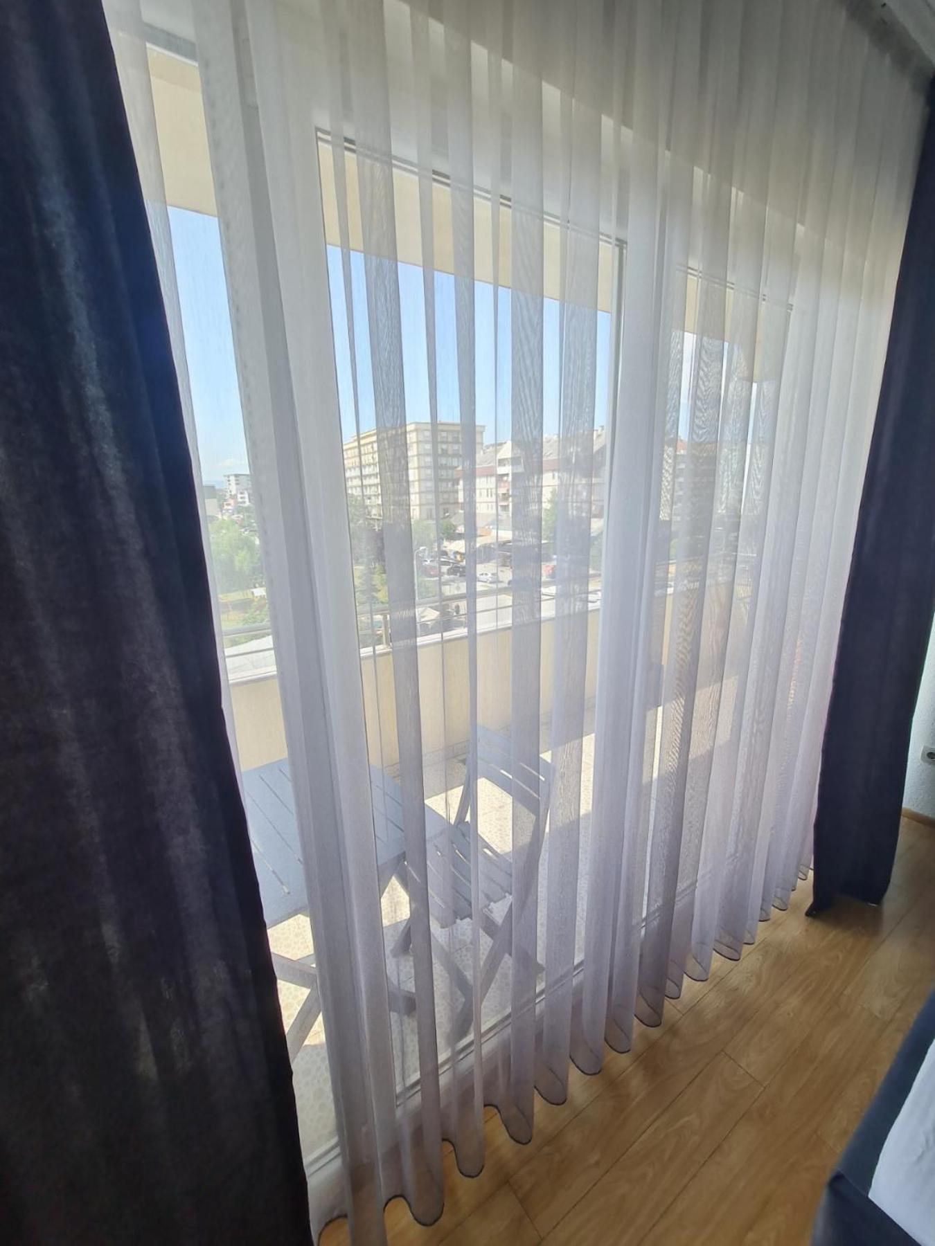 Apartment 1 Plisi Gjilan Eksteriør billede